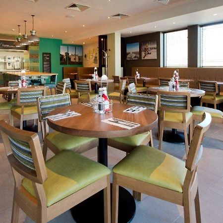 Premier Inn 霍利黑德 外观 照片