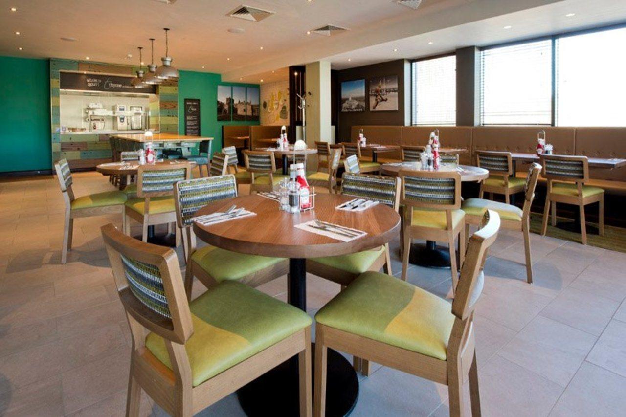 Premier Inn 霍利黑德 外观 照片